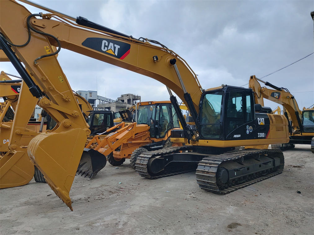 Used  Excavator Caterpillar 330D2